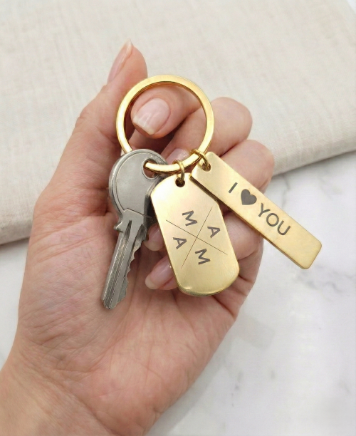 Personalisierter Anhänger – Initialen & Gravur